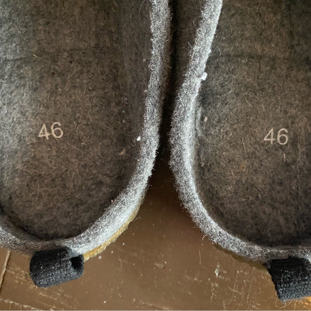 Kyrgies Outdoor Wool Slides (Men’s 13-13.5 / EU 46) - Picture 5 of 7